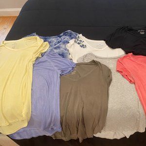 Bundle of American Eagle Soft & Sexy Short Sleeve V-neck T-shirts
